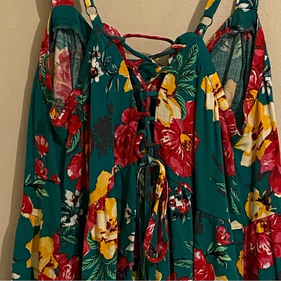 Torrid Floral Sleeveless Pullover Babydoll V Neck Button Tunic Top 00 (M/L) - Picture 5 of 12